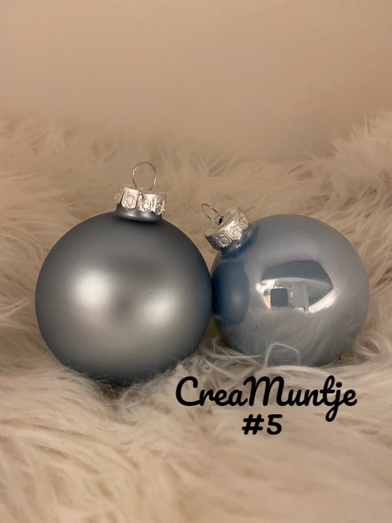 Kerstbal Lichtblauw (gepersonaliseerd)